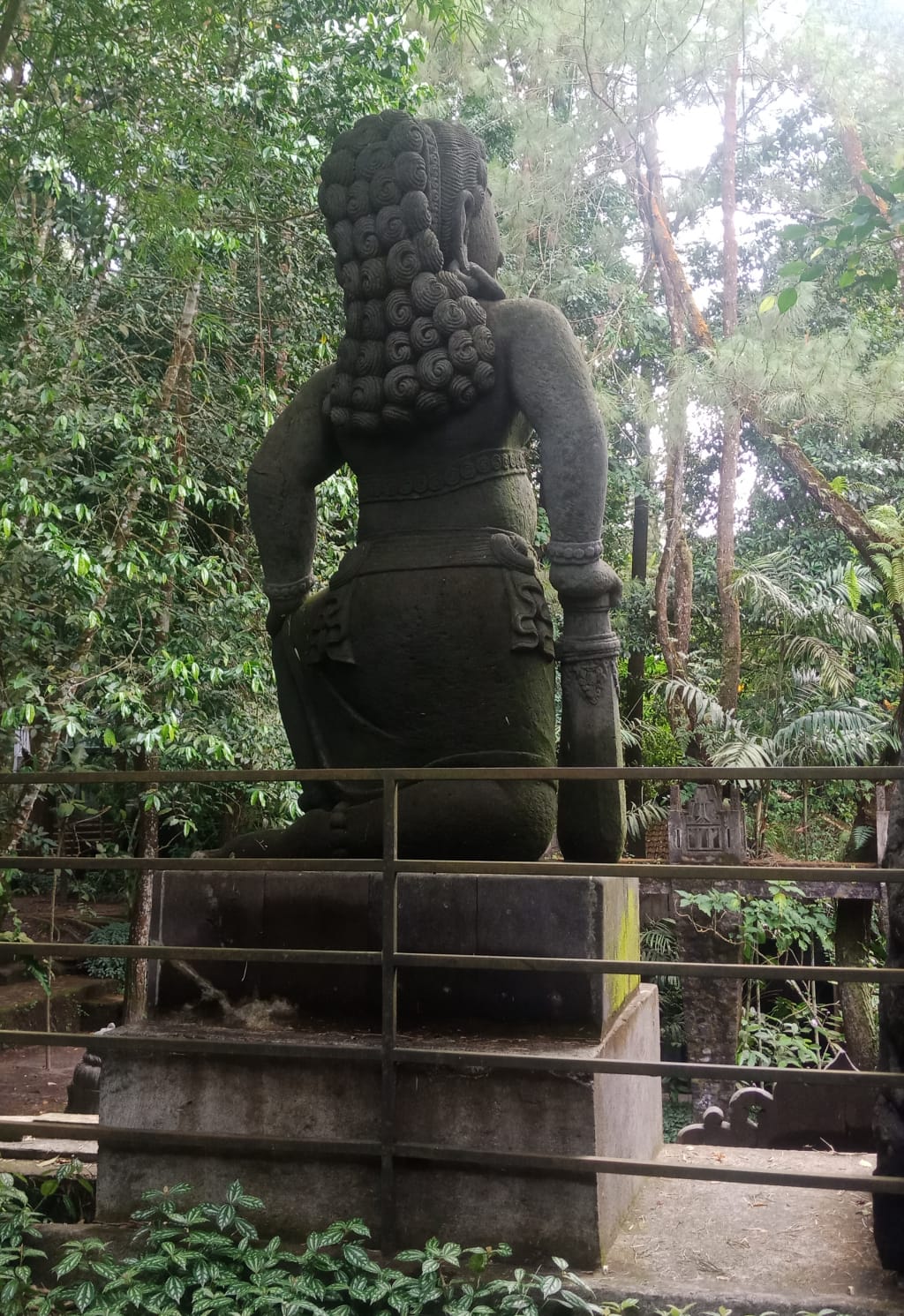 <strong>Membayar Kepemimpinan dengan Disiplin Diri</strong>