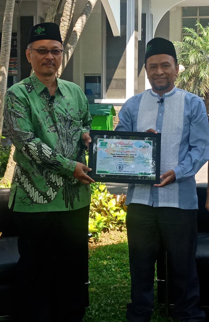 PHILIP K. HITTI,<br>Bicara Islam Melalui History.