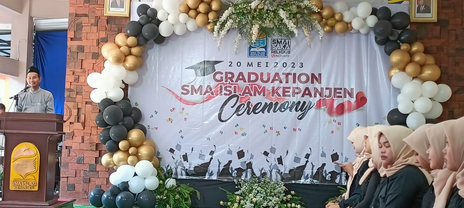 Graduation SMAISAKA Ceremony