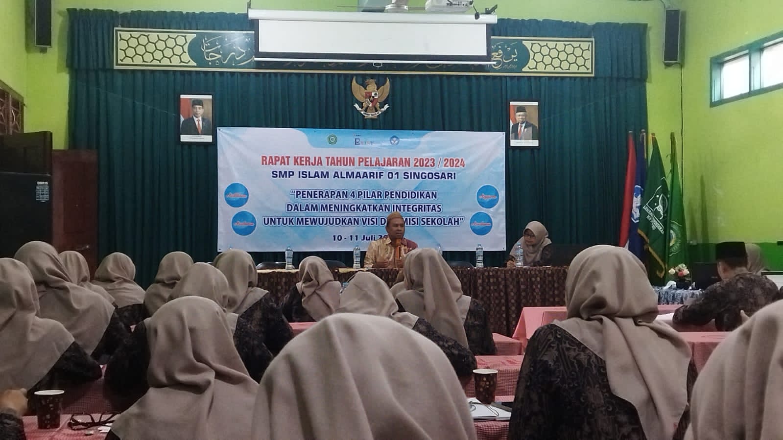 Rapat Kerja Mengembangkan Visi dan Misi SMPI Alma’arif 01 Singosari