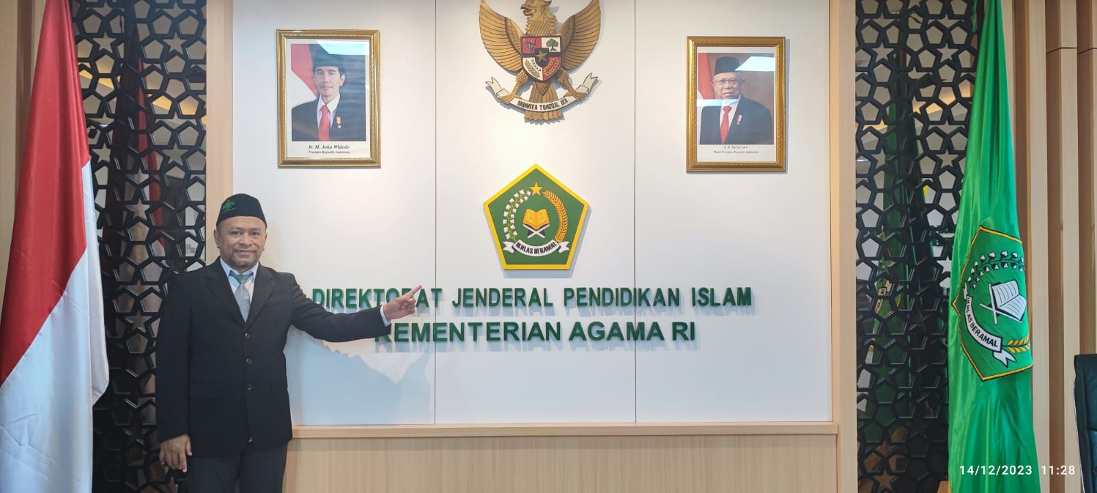 Guru Besar Itu Mental