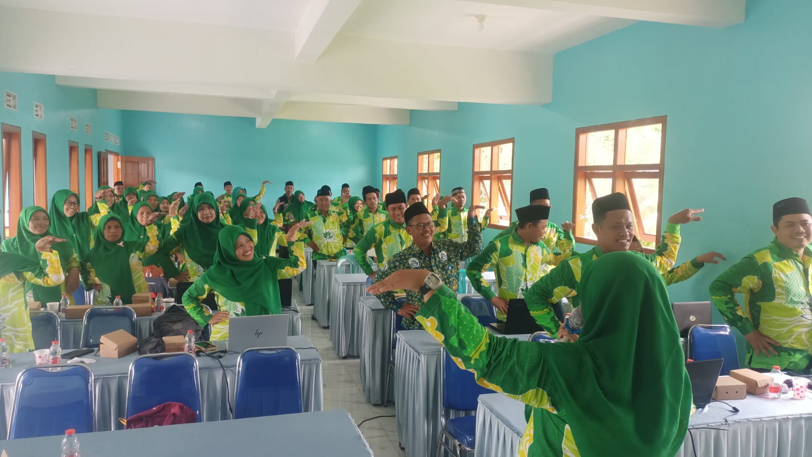 Workshop PKB MI Wajak: Guru Ma’arif Kuasai Media dan Model Pembelajaran